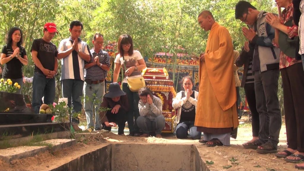 Xem tuổi sang cát